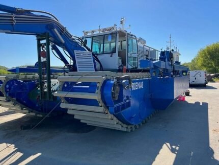 self propelled amphibious dredger multifunctional dredging equipment